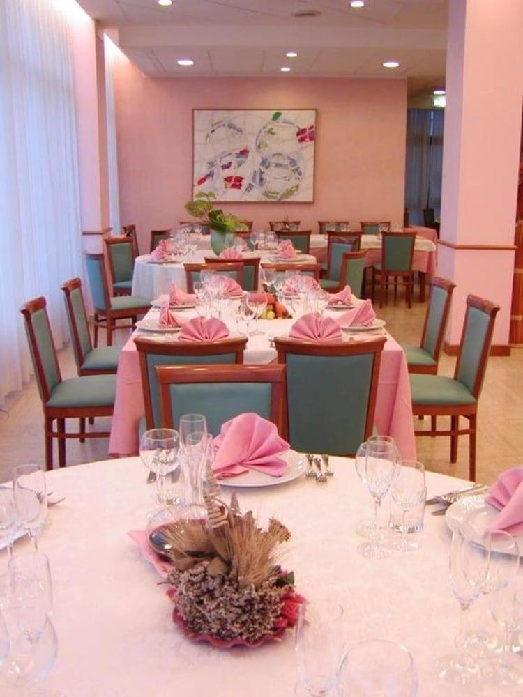 Hotel Executive Meeting & Events Удине Экстерьер фото