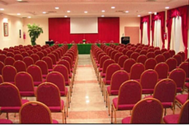 Hotel Executive Meeting & Events Удине Экстерьер фото