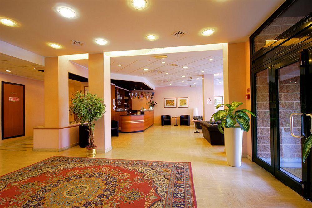 Hotel Executive Meeting & Events Удине Экстерьер фото