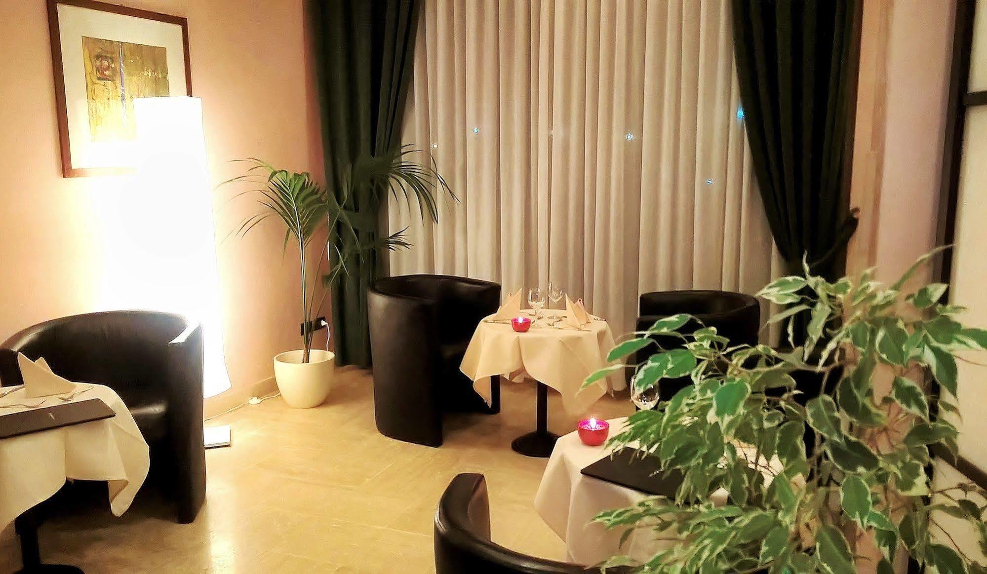 Hotel Executive Meeting & Events Удине Экстерьер фото