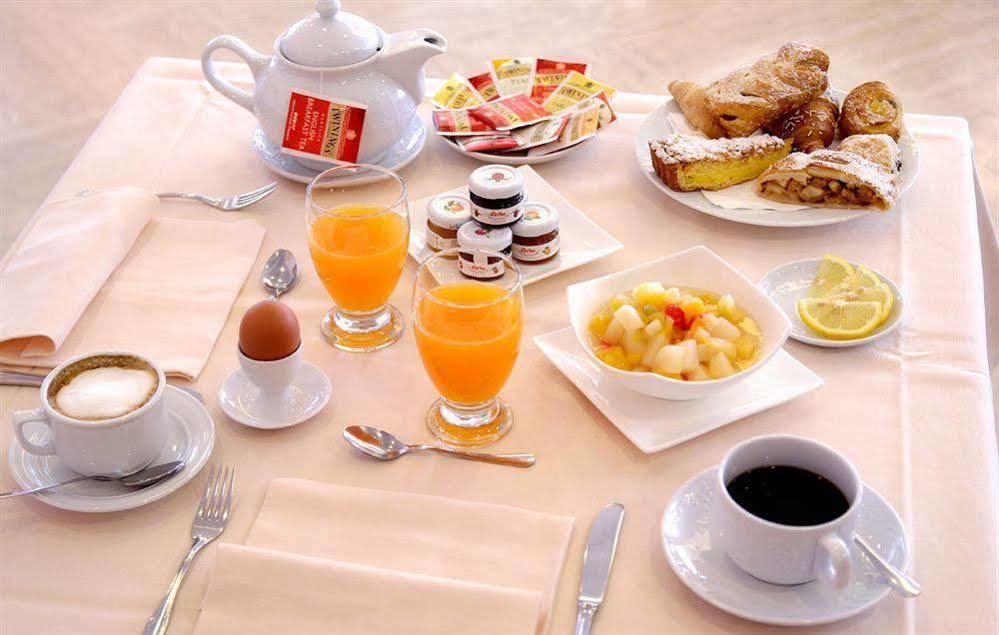 Hotel Executive Meeting & Events Удине Экстерьер фото